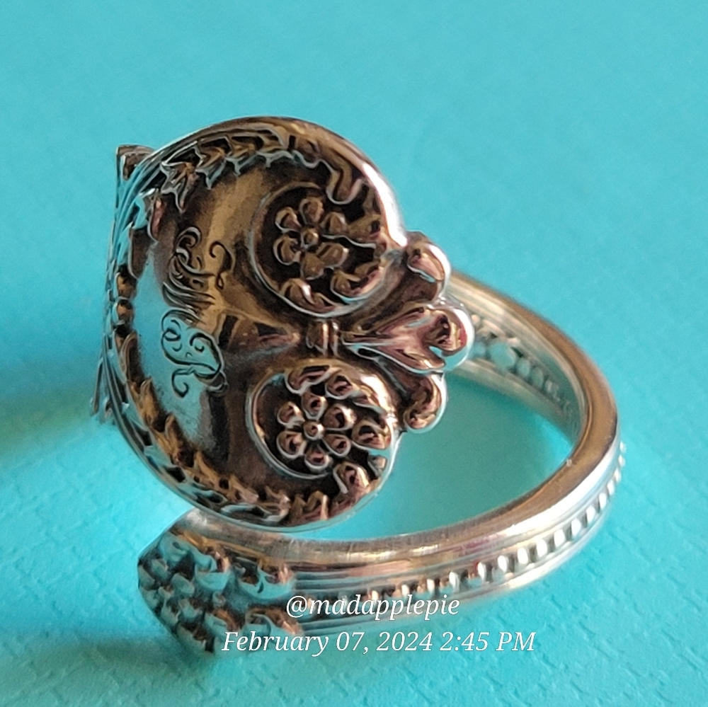1889 Tiffany & Co.  Saint James Spoon Ring in Sterling Silver Luxury jewelry #77 - Picture 5 of 16
